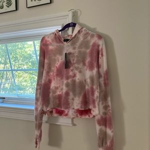 NWT Lulus “Stay in with me” cropped hoodie